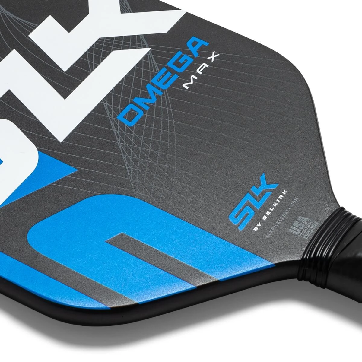 Selkirk SLK Omega Max Middleweight Carbon Fiber Pickleball Paddle 4 Selkirk SLK Omega Max Middleweight Carbon Fiber Pickleball Paddle - Image 2